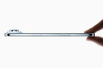 山海关苹果维修点分享iPhone 17 Air自动关机电源故障解析 